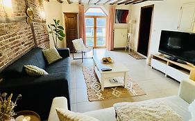 Appartement Au Coeur De Rochefort